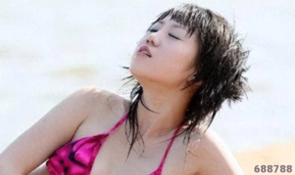 张筱雨两腿玉门打开，网友热评：美丽与性感的完美结合，评分高达9.5分