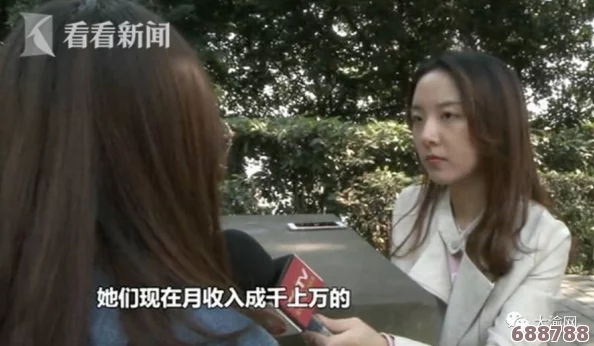 甜美姐姐居然在朋友家干这种事，让人惊讶的秘密竟然是她一直隐藏的另一面！