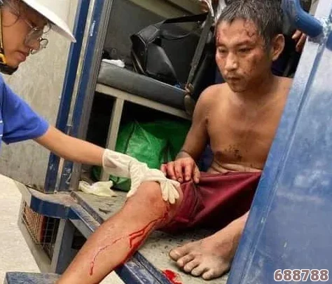 缅甸3分19秒砍断人手断人脚,残忍暴行引发众怒,国际社会呼吁制止暴力行为 缅甸3分19秒砍断人手断人脚,残忍暴行引发众怒,国际社会呼吁制止暴力行为